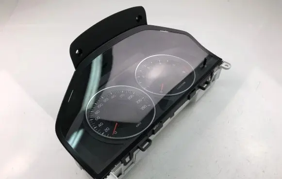 Volvo V60 Speedometer (instrument cluster) 31327581AA
