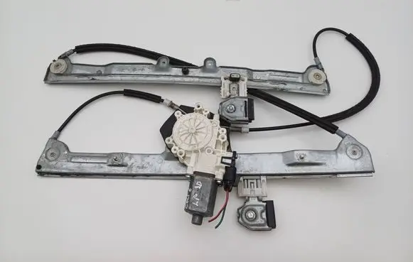 Mitsubishi Colt Front door window regulator with motor 0130822206
