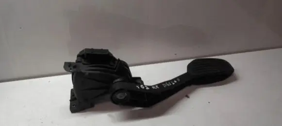 Volvo S60 Accelerator throttle pedal 30683515 A437
