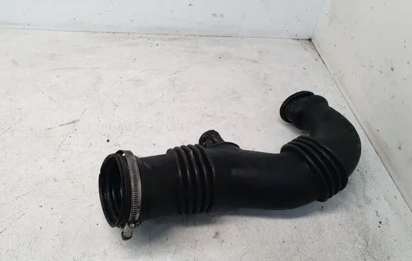 Peugeot 308 Intercooler hose/pipe 9656953680