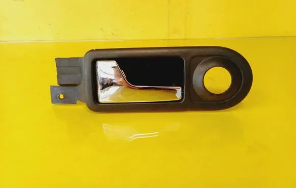 Volkswagen Golf IV Front door interior handle 1J0837113