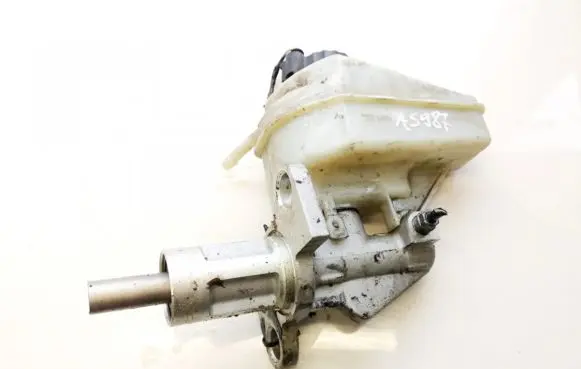 Volkswagen Golf V Master brake cylinder 03350886361 03.3508-8636.1