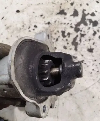 Volvo C30 Starter motor 670613N 2110001029
