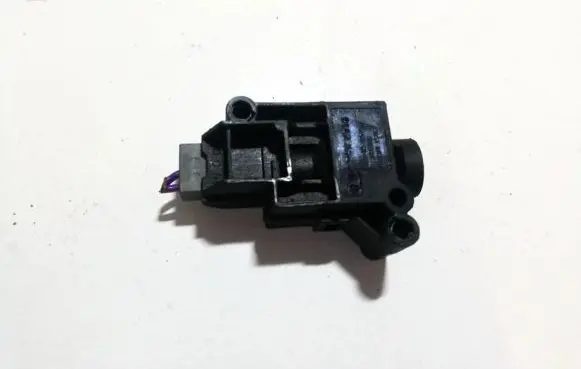Ford Mondeo Mk III Fuel cut-off switch f2ab9341aa 010523c