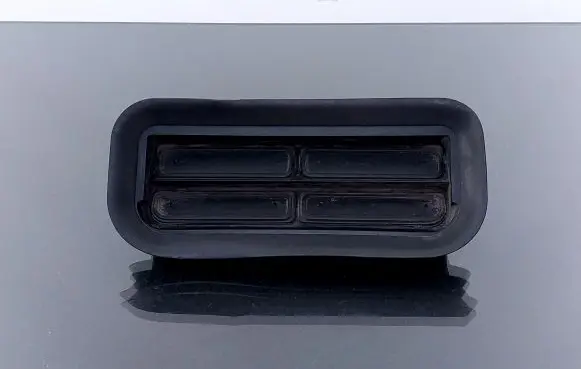 Volkswagen Phaeton Quarter panel pressure vent 3D0819465