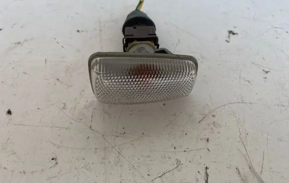 Citroen Evasion Front fender indicator light