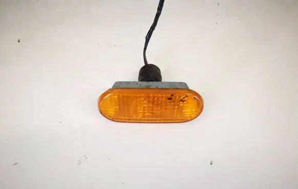 Volkswagen Golf IV Front fender indicator light 3b0949117b