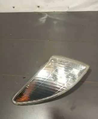 Mazda Premacy Front indicator light 016518