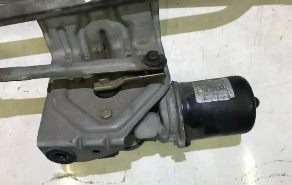 Renault Scenic II - Grand scenic II Wiper motor