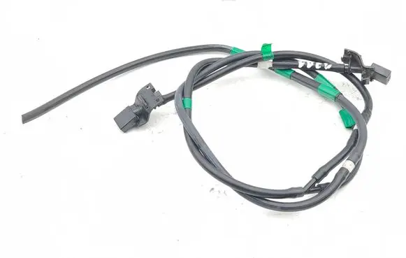 Toyota Prius (XW50) Windshield washer spray nozzle 