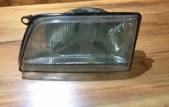 Opel Kadett E Headlight/headlamp gm90181002