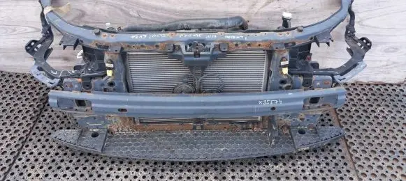 Hyundai i30 Radiator support slam panel