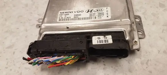 KIA Sportage Engine control unit/module 3910323070 3912123070