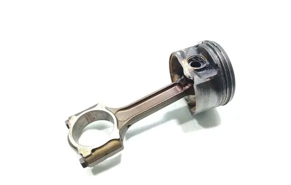 Nissan Qashqai Piston with connecting rod 