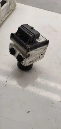 Volkswagen PASSAT B6 ABS Pump 3C0614109P 16705905