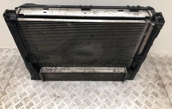 BMW 3 E90 E91 Radiator set 440452 013033941 1137328144