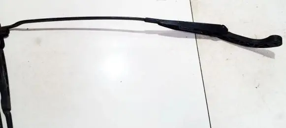 Audi 80 90 S2 B4 Front wiper blade arm 893955407d