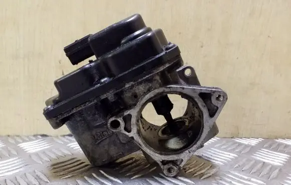 Audi A4 S4 B8 8K EGR valve 03L131501E