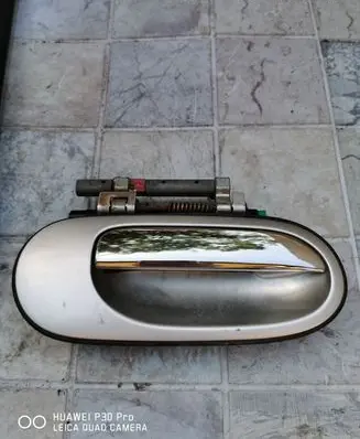 Nissan Almera Tino Front door exterior handle SA830613