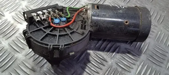 Mercedes-Benz E W210 Wiper motor 0390241420cdp