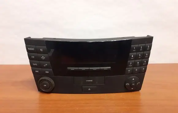 Mercedes-Benz E W211 CD/DVD changer 7034 A2118200779