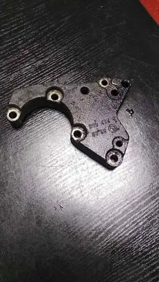BMW 5 E39 Power steering pump mounting bracket 2247556
