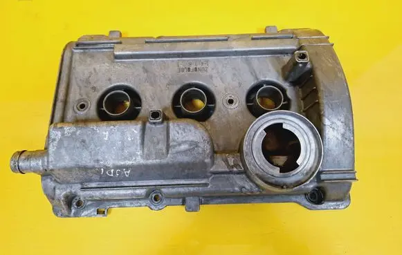 Audi A4 S4 B6 8E 8H Rocker cam cover 078103471R