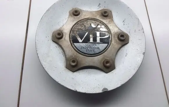 Volvo 240 Original wheel cap M570A