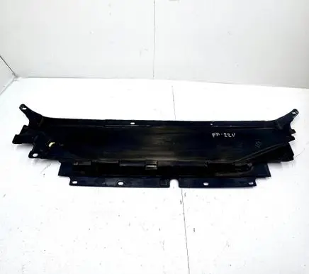 Ford Fusion II Radiator trim DS7316613AF