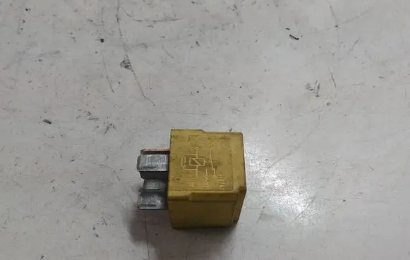 Mercedes-Benz ML W163 Other relay A0025421419