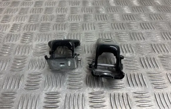 Peugeot 3008 I Front door hinge set 