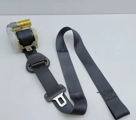 Hyundai Coupe Front seatbelt