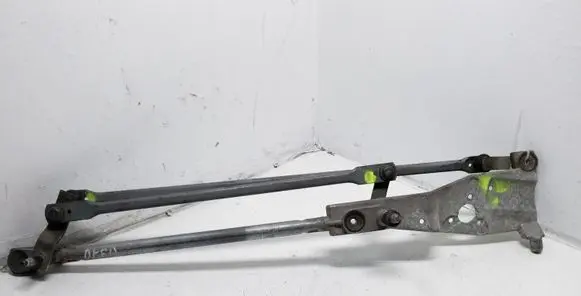 Ford Focus Front wiper linkage 