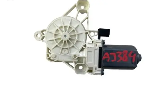 Mercedes-Benz CLA C118 X118 Front door window regulator motor A0009061607