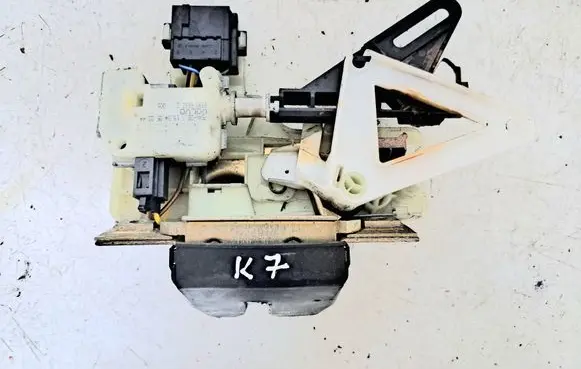 Volvo V70 Tailgate/trunk/boot lock/catch/latch 30716331
