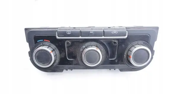 Volkswagen PASSAT B6 Climate control unit
