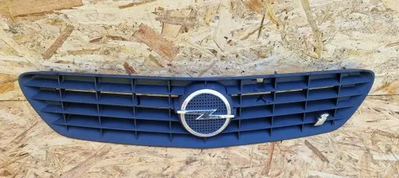Opel Meriva A Front bumper upper radiator grill GR042