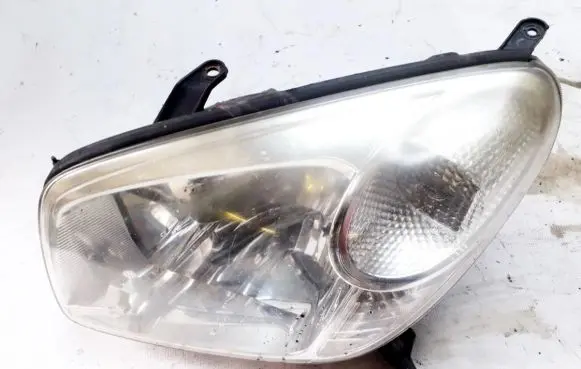Toyota RAV 4 (XA20) Headlight/headlamp
