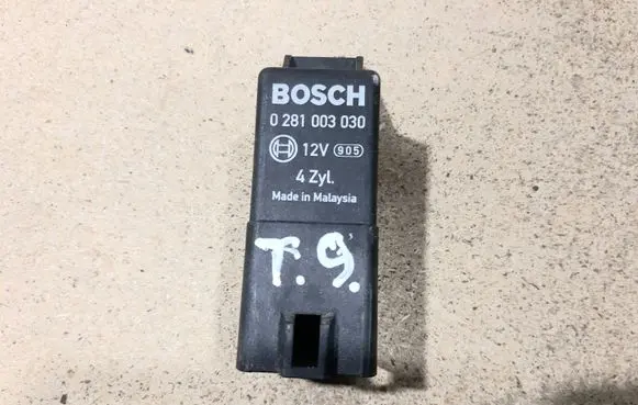Honda FR-V Glow plug pre-heat relay 0281003030