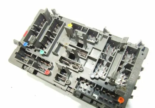 Peugeot 406 Fuse module PSA94592881