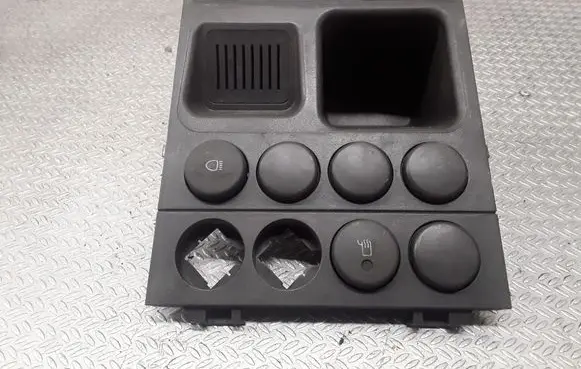 Iveco Daily 30.8 - 9 Other dashboard part 500336398
