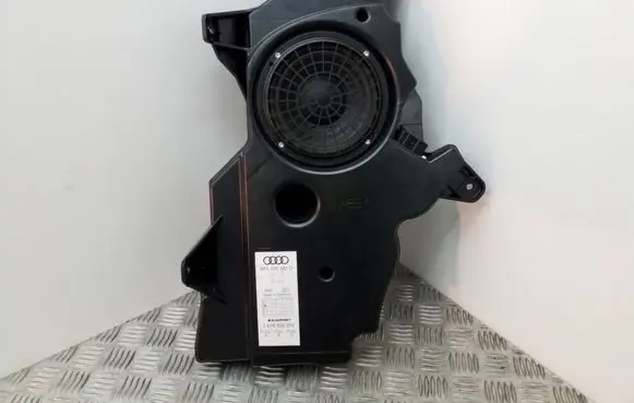 Audi A3 S3 8P Subwoofer speaker 8P3035382D