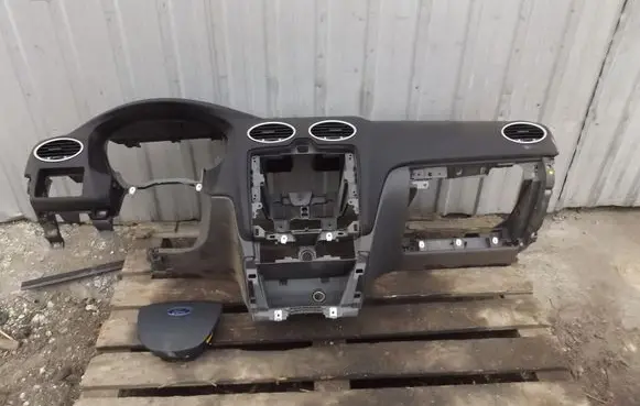 Ford Focus Dashboard