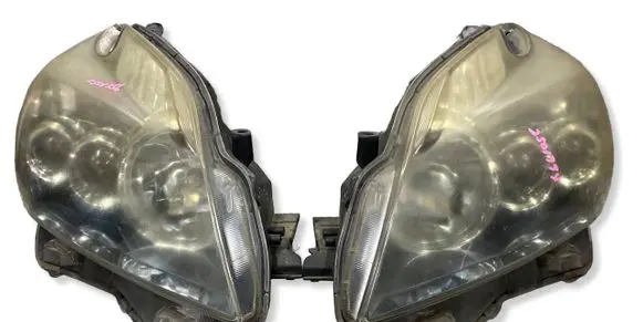Toyota Prius (XW30) Headlights/headlamps set 8596747010 350079290