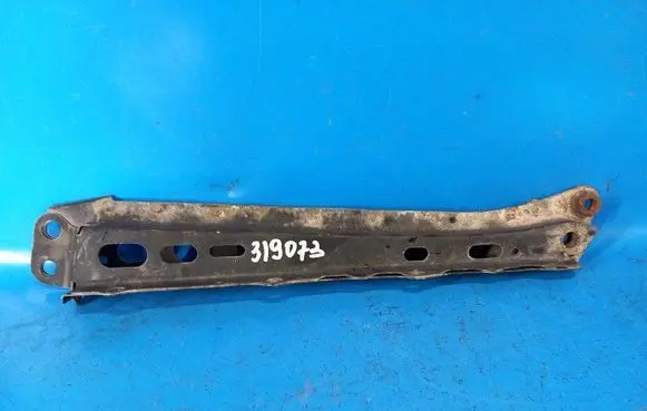 Toyota Prius (XW30) Front bumper cross member 5110812010