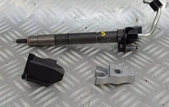 Audi Q8 Fuel injector 059130277FE