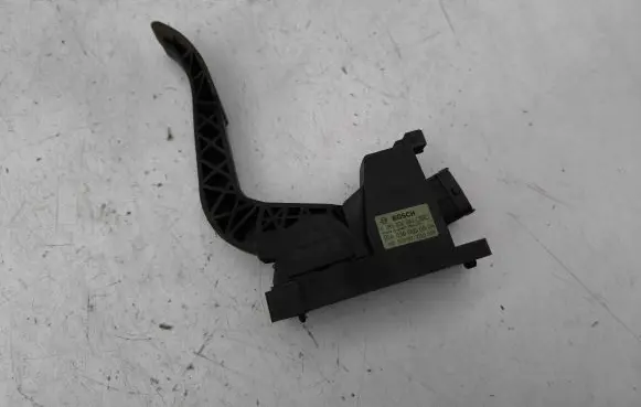 Mercedes-Benz Vito Viano W639 Accelerator throttle pedal 0281002561 A6393000604