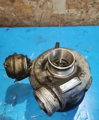 Volvo S60 Turbo 8653146 GT2052V 2672