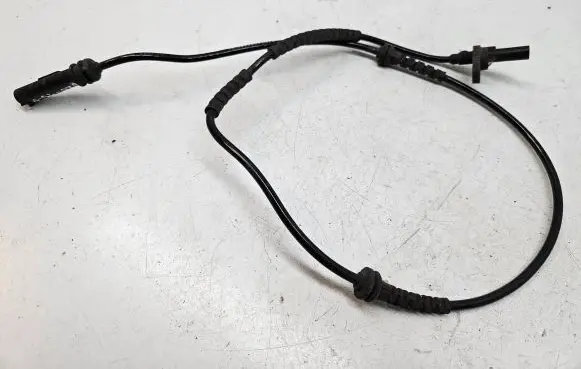BMW 5 F10 F11 ABS brake wheel speed sensor 6853859