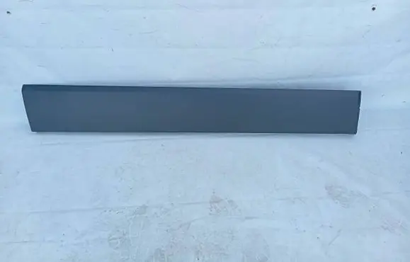 Renault Trafic III (X82) Sliding door trim (molding) 768546496R 828208208R 768541228R